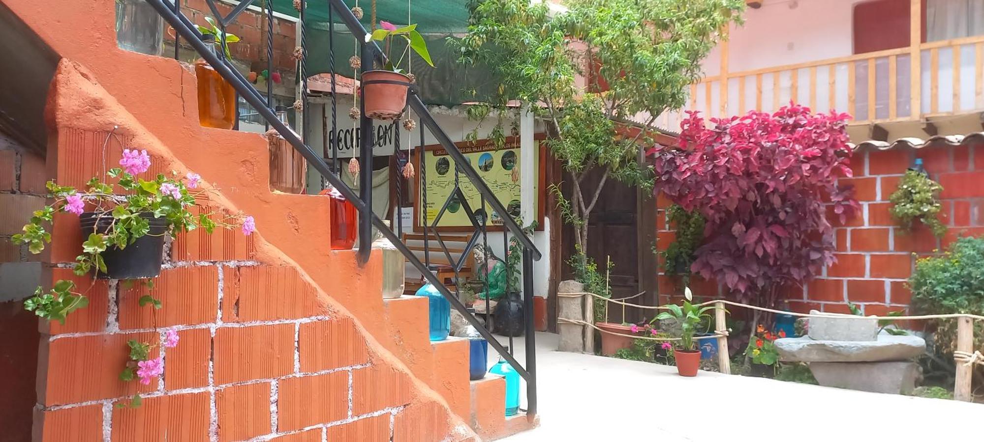 Hostal Raymi Ollantaytambo Esterno foto